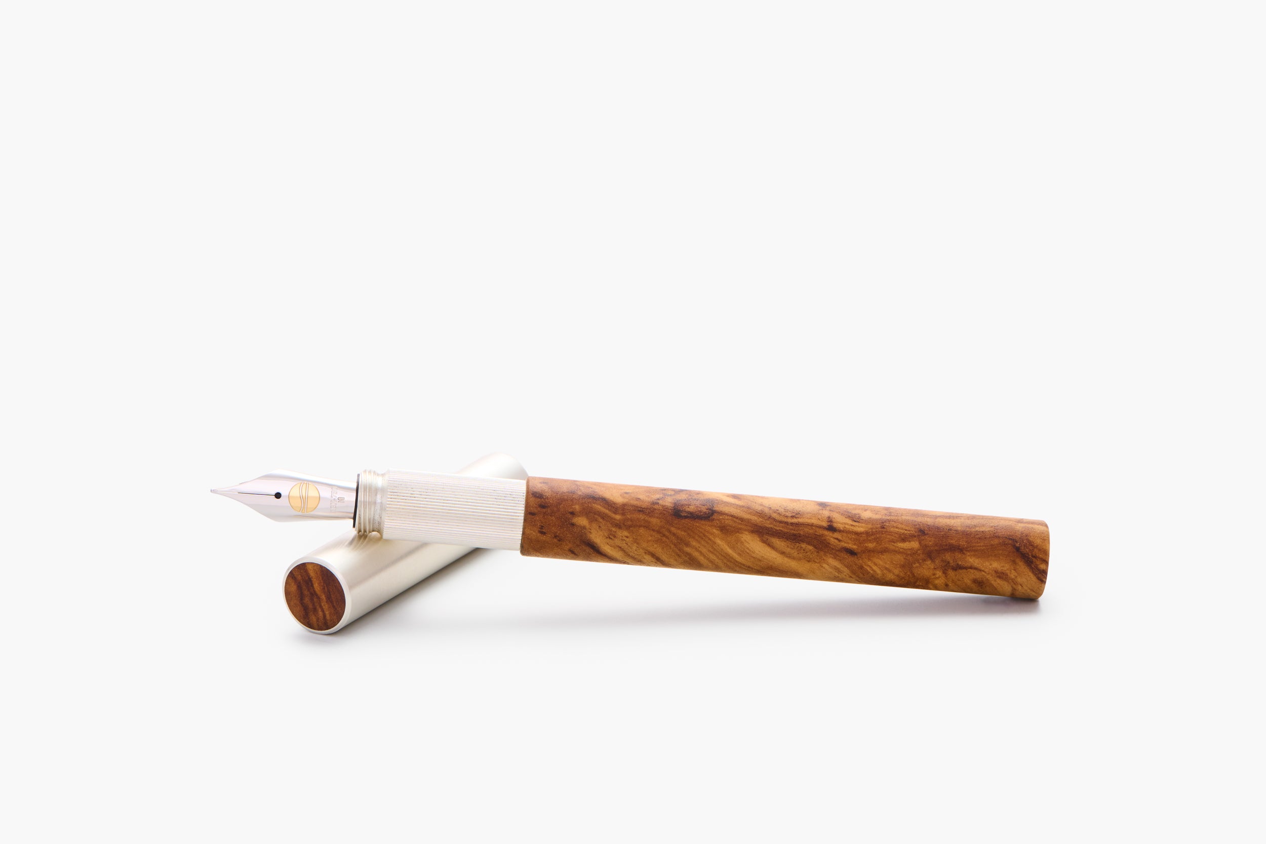 LONGCAP, Olivenholz & Silber, THE NINE 2026, Füllfederhalter, handgefertigt