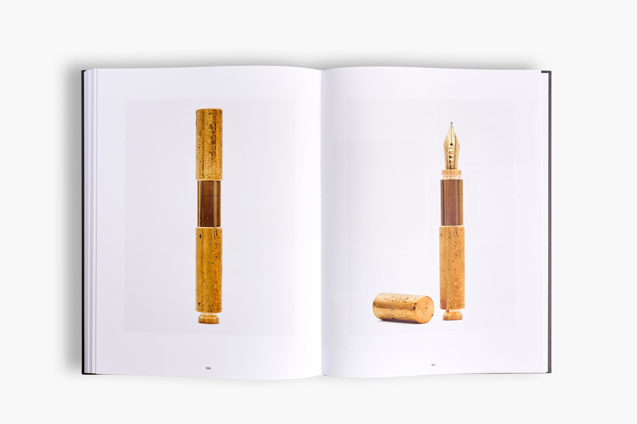 ELBWOOD - A CLOSER LOOK - Buch 2026