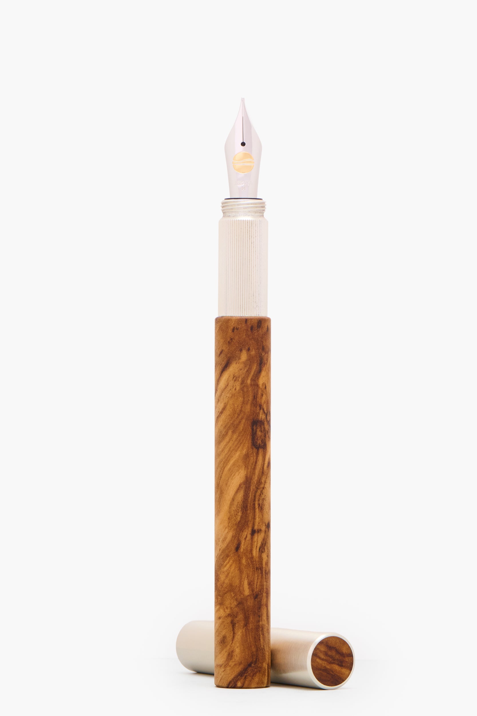 LONGCAP, Olivenholz & Silber, THE NINE 2026, Füllfederhalter, handgefertigt