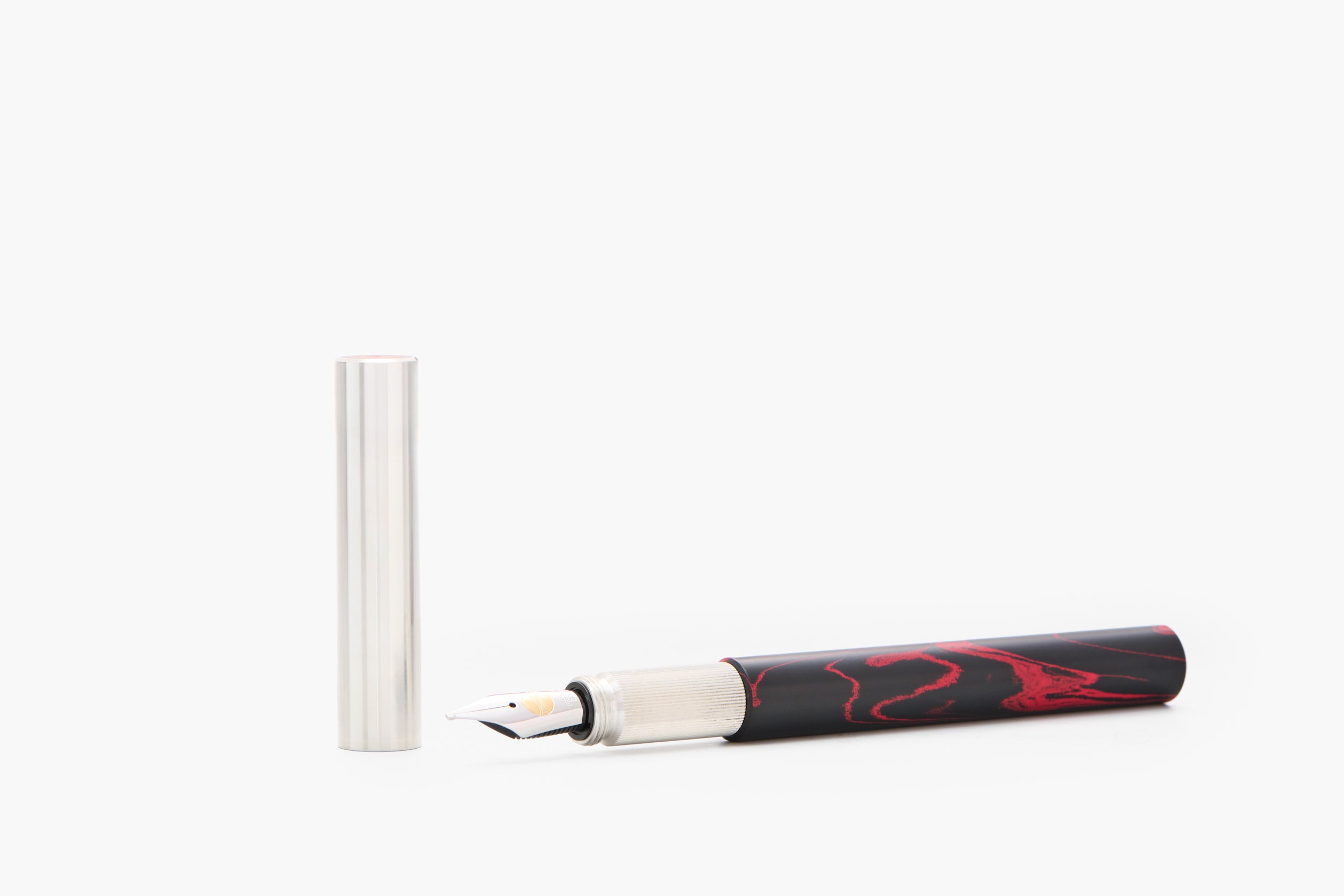 LONGCAP, Ebonit "50% Red", THE NINE 2026, Füllfederhalter, handgefertigt