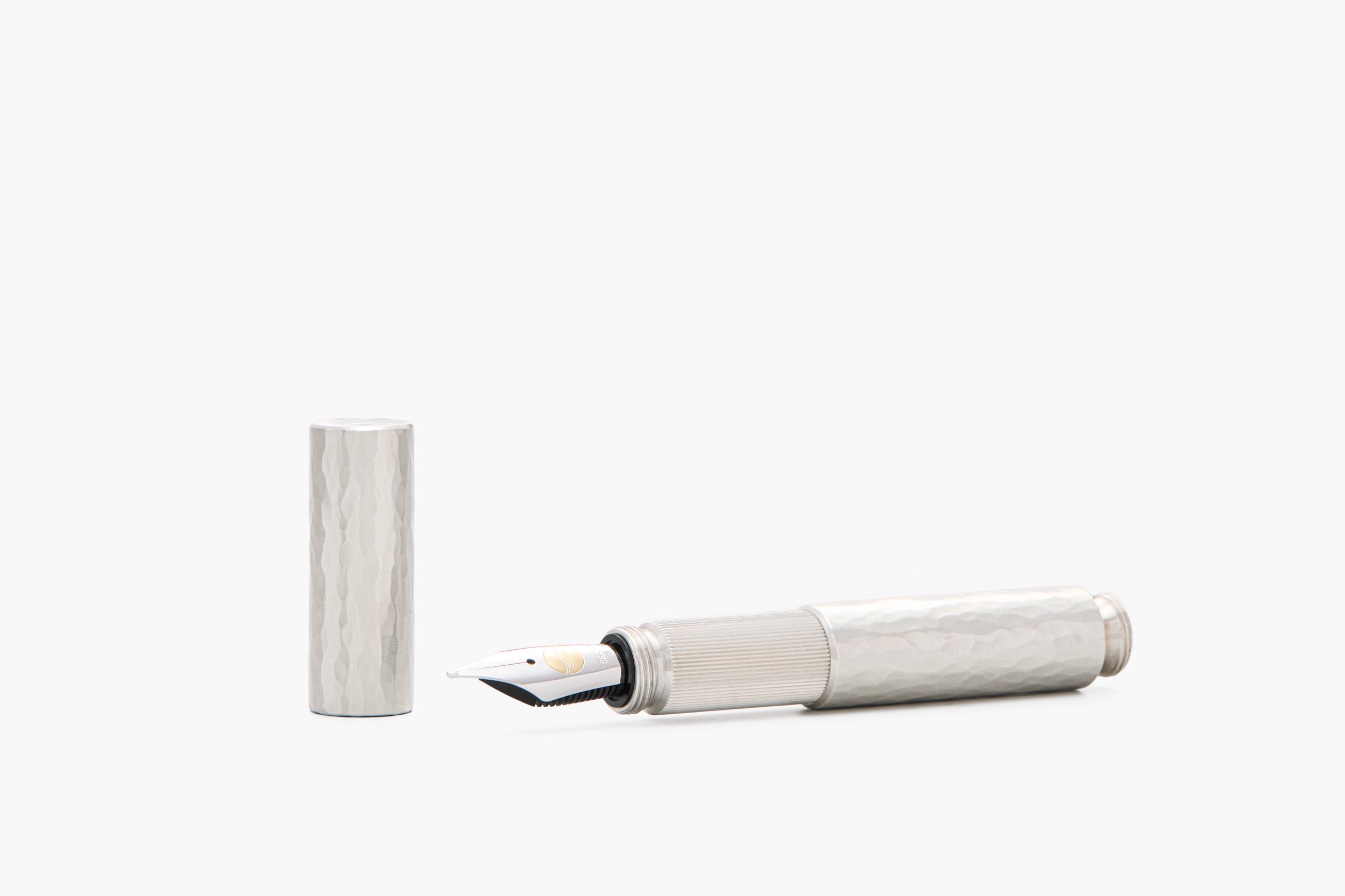 POCKETMASTER, Silber Hammerschlag, THE NINE 2026, Taschenfüllfederhalter, handgefertigt