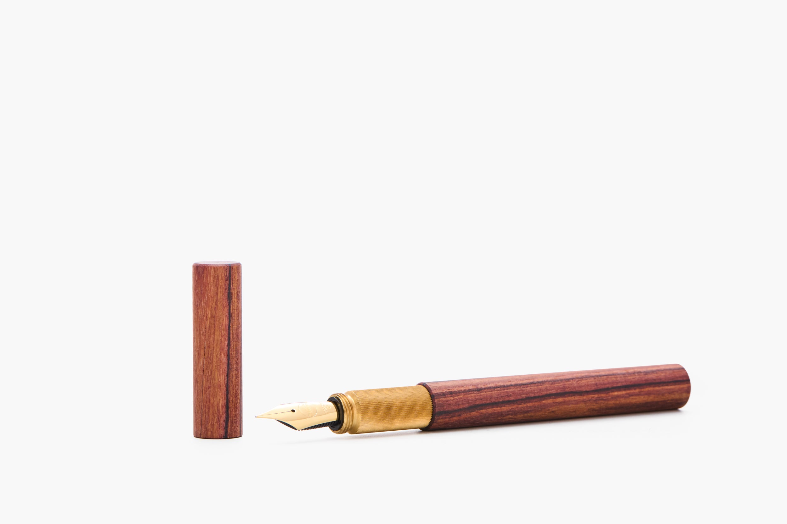 SHORTCAP, Königsholz & Messing, THE NINE 2026, Füllfederhalter, handgefertigt